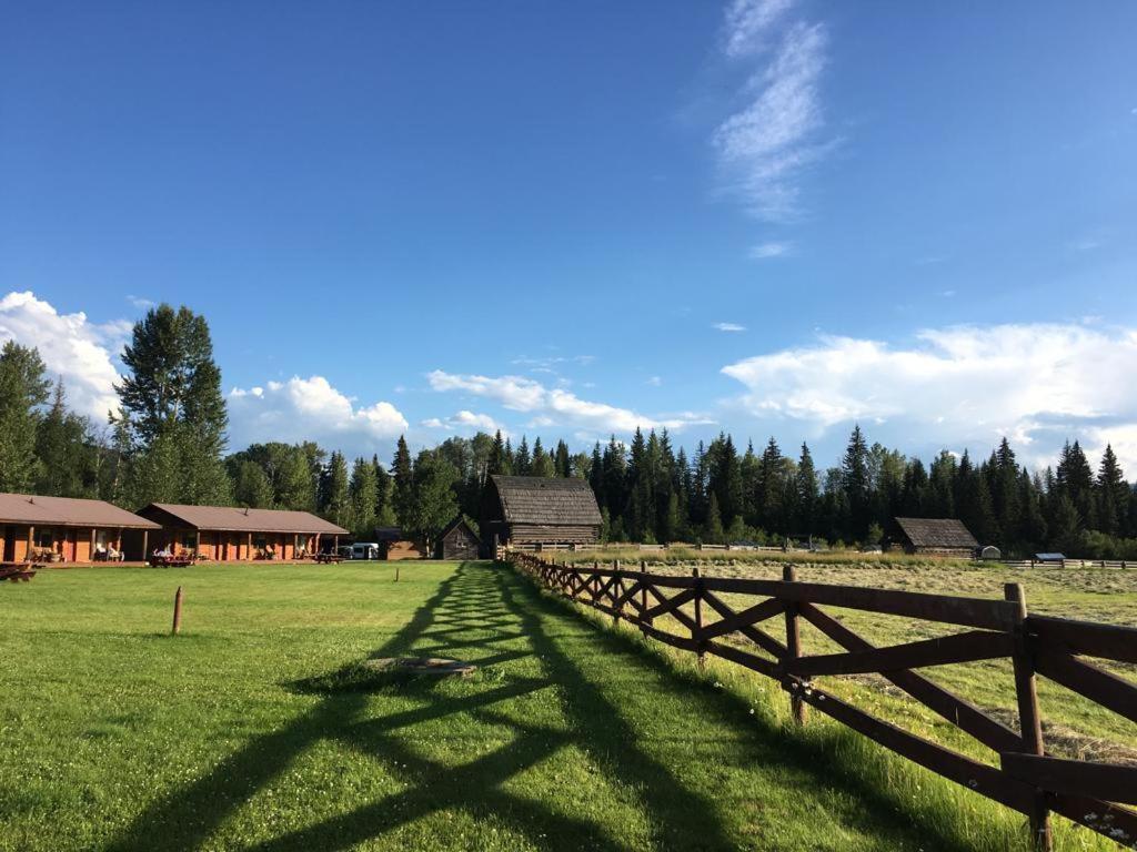 Wells Gray Guest Ranch Otel Clearwater Dış mekan fotoğraf