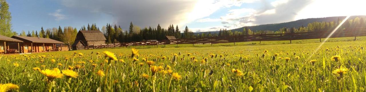 Wells Gray Guest Ranch Otel Clearwater Dış mekan fotoğraf