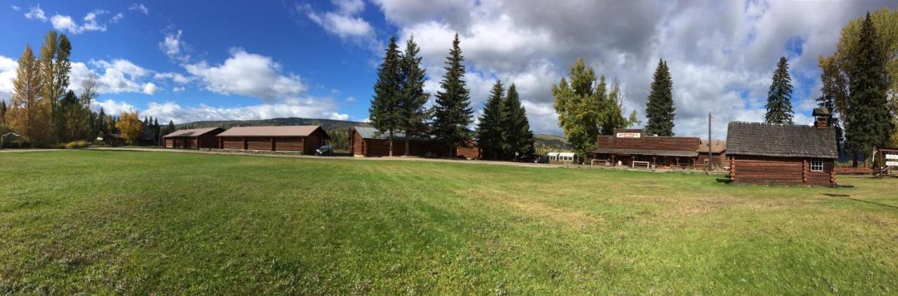 Wells Gray Guest Ranch Otel Clearwater Dış mekan fotoğraf