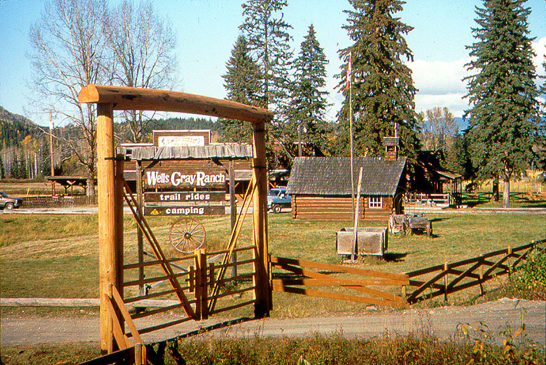 Wells Gray Guest Ranch Otel Clearwater Dış mekan fotoğraf