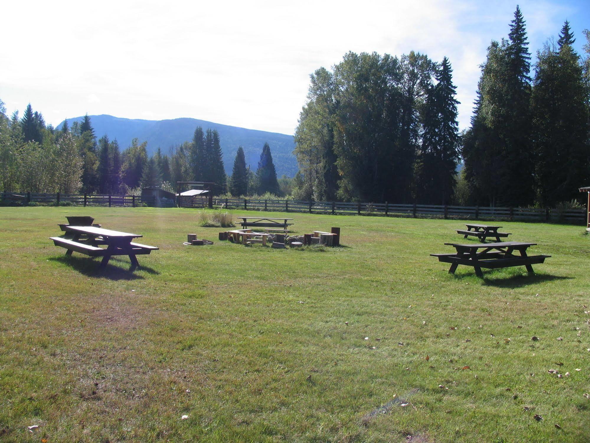 Wells Gray Guest Ranch Otel Clearwater Dış mekan fotoğraf